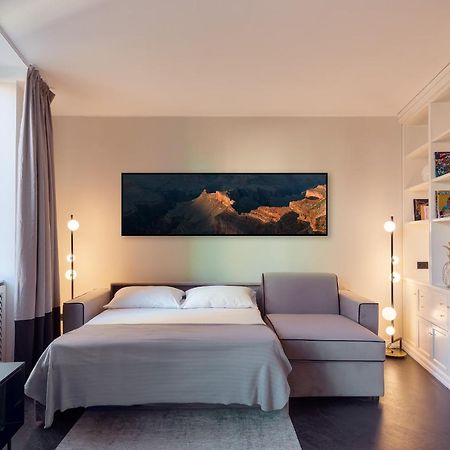 Hl Luxury Duomo Apartment - Via Torino, Montenapoleone Milan Bagian luar foto