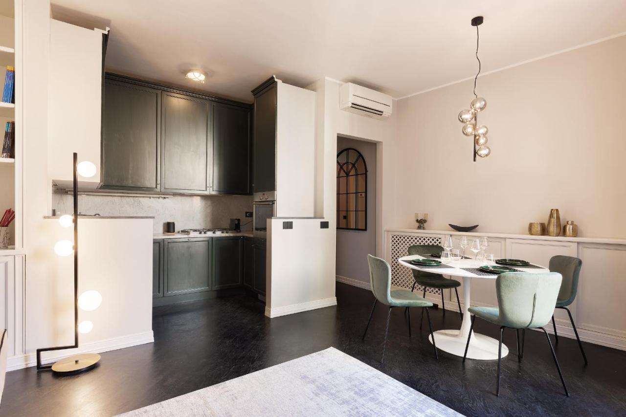 Hl Luxury Duomo Apartment - Via Torino, Montenapoleone Milan Bagian luar foto